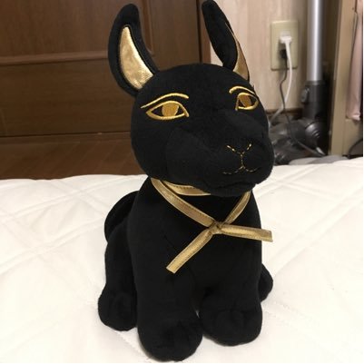 _zakout's profile picture. 長らくベランダに席があったが、数年前から入れてもらえるようになった