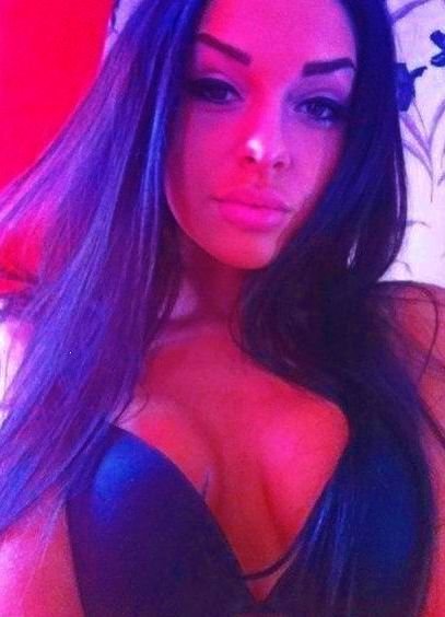 mimi92400's profile picture. 