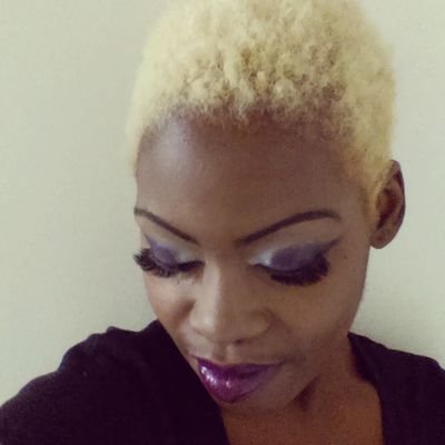 Welcome to Royal Creations. A licensed cosmetolgist for over 10 years. love making people look and feel beautifuler. Mother, Dancer, teacher, writer.