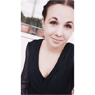 fianlian's profile picture. 