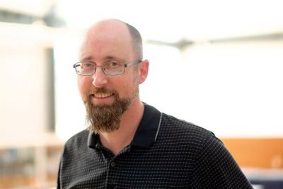 HS science teacher at UNCSA. Former webmaster of NCRunners and MileSplitCA. Freelance journalist. Husband. Father. Metalhead.