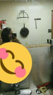don't dm me .. my gf is crazy!