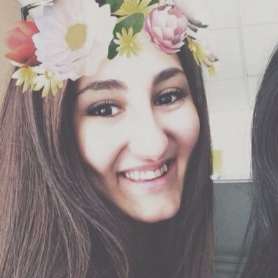 18. food & music lover • I stan shawn mendes|| snap: kamelia_hmpts
