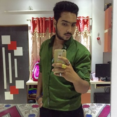 drizvi40's profile picture. 