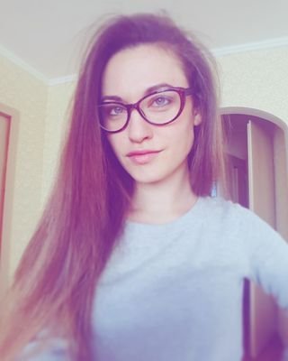 lizonjkaas's profile picture. I don't trust anyone who doesn't laugh.