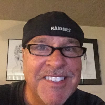 Entertainment biz, Talent Manager since 2001. Script writer. Huge Nebraska football & Raider fan & yes a Texans fan. Super huge fan of the Military. Elvis fan