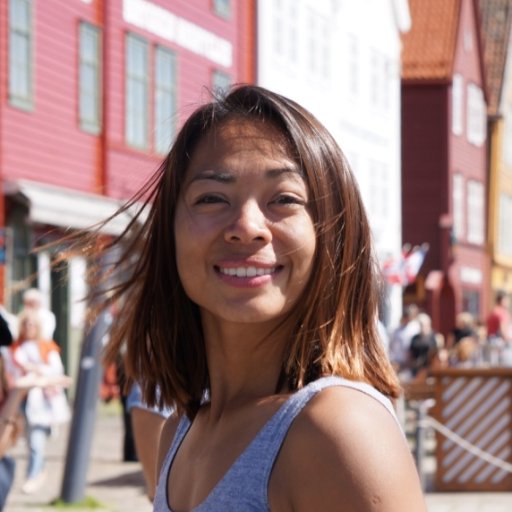 krissaludvigsen's profile picture. Love Yoga. Love Travel. Love Tech.