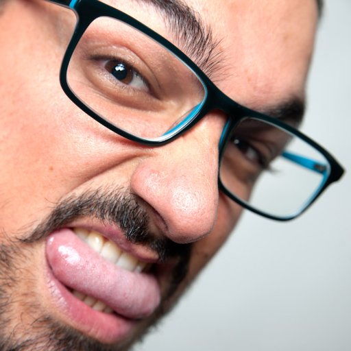Intento de algo para hacer reír - Monologuista.