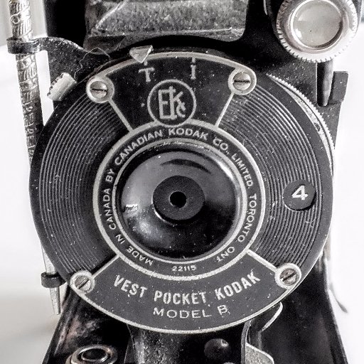 Lover of all things vintage and retro; 20th century design;Art Deco;danish design; photographer; antiques, living a simple vintage life;