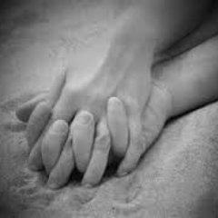 Ame_a_coeur's profile picture. petit cœur a cœur, même si derrière le masque d'un ordinateur. juste tactile à fleur d’écran