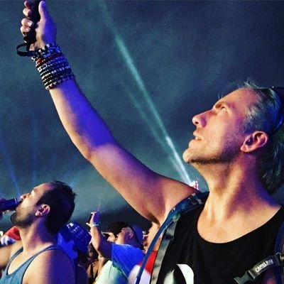 stobrawa's profile picture. Skeptical