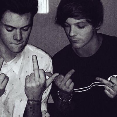 AIMH TO 2M - fic larry Heart beats