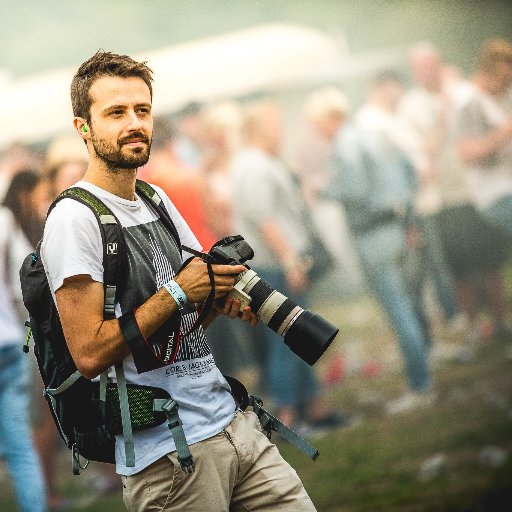 Robbe_Roels's profile picture. Programmer - Js . C# . Java - Gamer - Currently working @Knowliah - Tweets and opinions are my own.