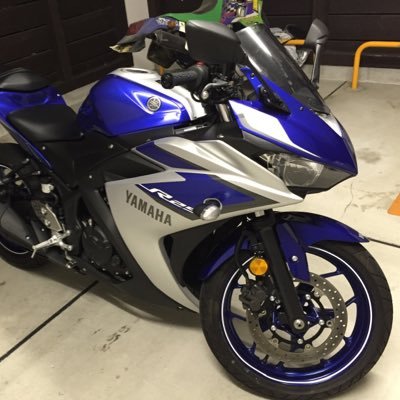 Aki_YZF's profile picture. YZF-R25納車！バイク素人です！バイク好きの方、詳しい方フォローお願いします(^○^)無言フォロー許してくださいo(^_-)O社会人1年目です。極度の人見知り。笑