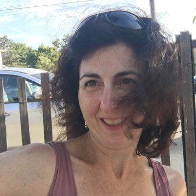 amnconn's profile picture. technology writer and editor ~ foodie ~ cat lover