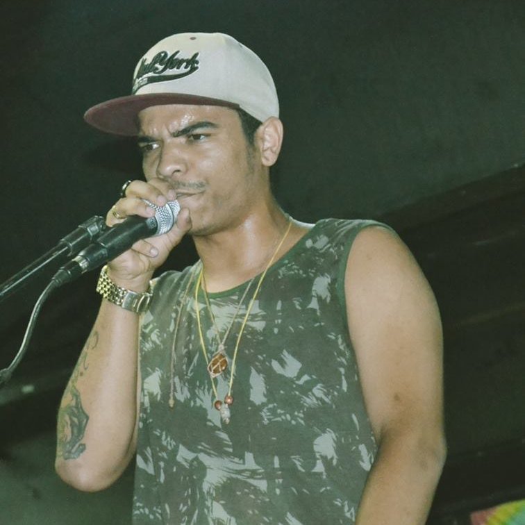 lobaoundergrou1's profile picture. As  rataria na causada, estão tudo de berma larga, observando si é fácil viver em tempos de rima flipada...