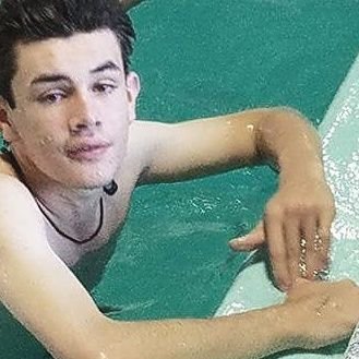 Pofer18's profile picture. 