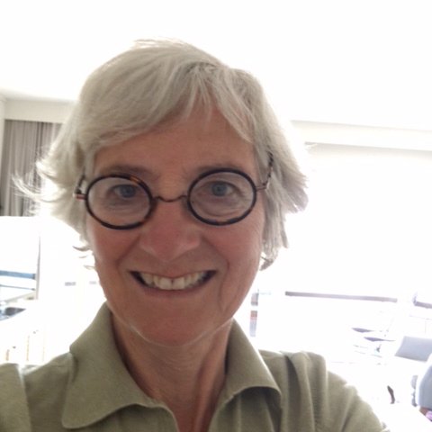 anne_landuyt's profile picture. Echtgenote, mama en oma. Hou van de zee en van kaartspelen. Vlaams.
