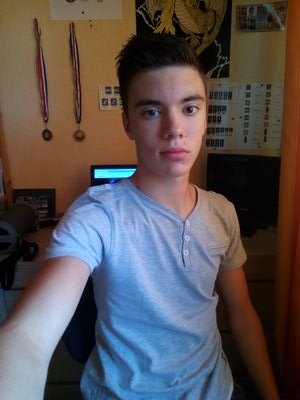 corentingln's profile picture. 