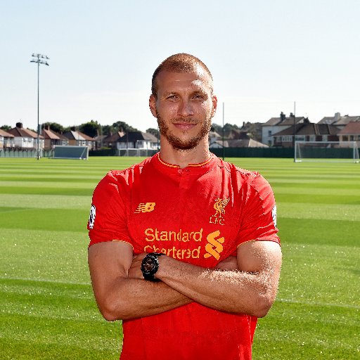 Centre-back for @lfc and captain of @eestijalgpall | #YNWA