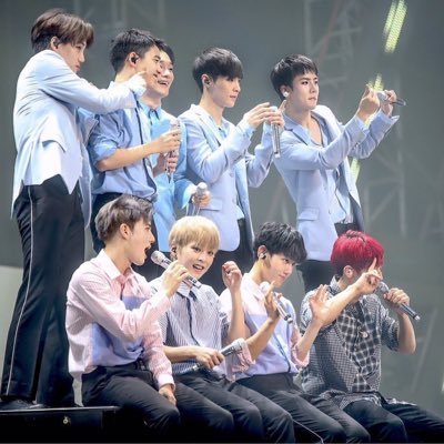 Exo画像bot Exo Bot 12 Twitter
