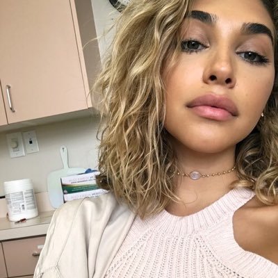 Aliciarpguniv_'s profile picture. I call daddy on your phone but it wasn't your father
