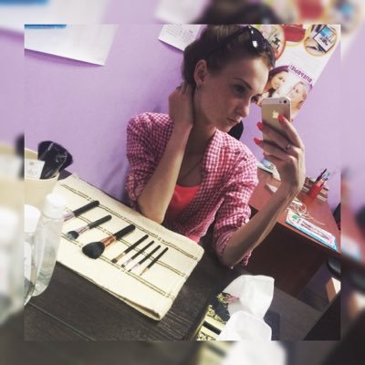 angei_brown's profile picture. Принцесски тоже бухают.