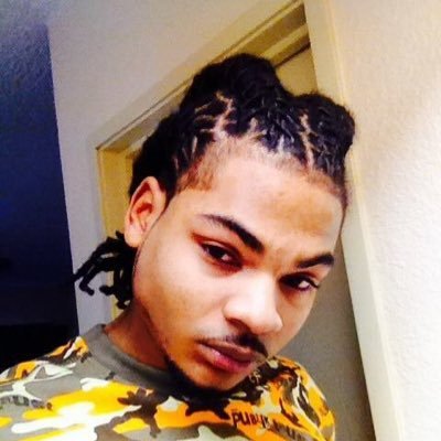 insta=meechy_tru , snapchat=truu_nd_gangg Facebook=tru Hyler