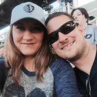 Liz Fleenor (@bizziefleenor) 's Twitter Profile