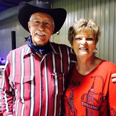 Love my Children, Grandchildren & Great Grandkids to moon & back❤️