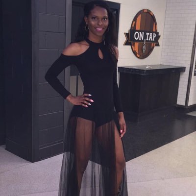 Danie_TrackLife's profile picture. Assumption College '18. #Haitian IG: itsjustdanie_