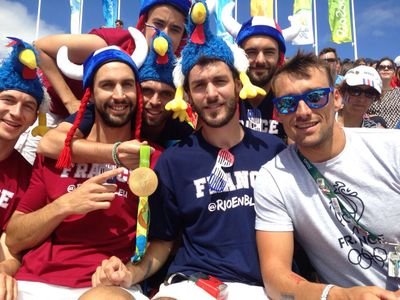 Les aventures de 6 supporters français présents à Rio pendant les Jeux Olympiques. On vous fait vivre l’évènement de l’intérieur ! #Rio2016 #JO2016 #espritbleu