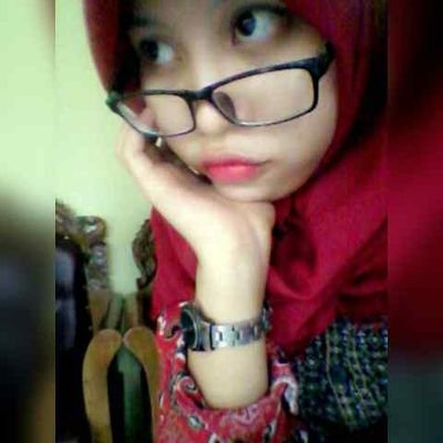 Dinafebrina97's profile picture. Rumahku