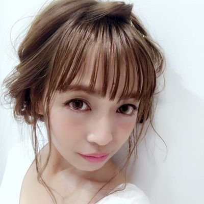 Haruca Album Twitterissa クリスマス デート クリスマスパーティーは 髪型も可愛く セットのご予約も受け付けてますよっ Allys アップアレンジ クリスマスヘアアレンジ