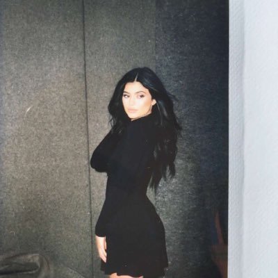 tumblurxgirls's profile picture. Beautiful, violent, vulgar