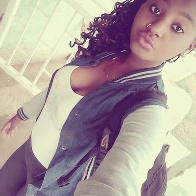 namesmadalo's profile picture. Simple and specific: tv, food, bloggingand my bed #day_made