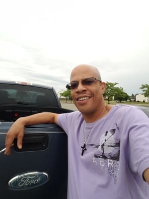 I'm a single black male in his prime looking for that speacial some one to spend quality drama free time with in an effort to enjoy life with that perfect soulm