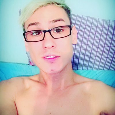 LuomoVogue1's profile picture. 