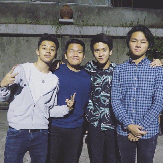 Nadin_av's profile picture. 14 Maret 2000 bhirtday☃ abangnya @iqbaale @Teuku_Ryz bro @AlvaroMaldini1 ;;)