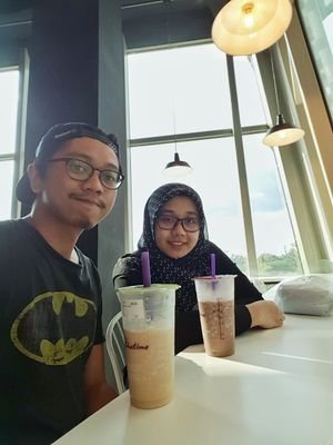 redhahatta's profile picture. 