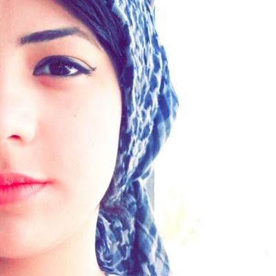 ‏‏‏مريضه نفسيا.مليش ف المحن
بمثل مسرح ,بكتب ف جرنال البوابه,عضو اتحاد طلبه اداب القاهره بقدم برنامج لايف بس كده  https://t.co/ZbeNWDFuDW‎   https://t.co/3wjBah2