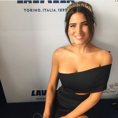 Aliciarpgst_'s profile picture. Mes caresses te brûleront la peau.