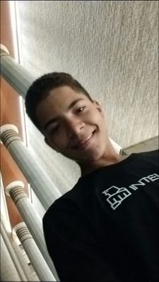 É coração que mantém nosso corpo vivo, mas são os objetivos que nos mantém vivendo.
