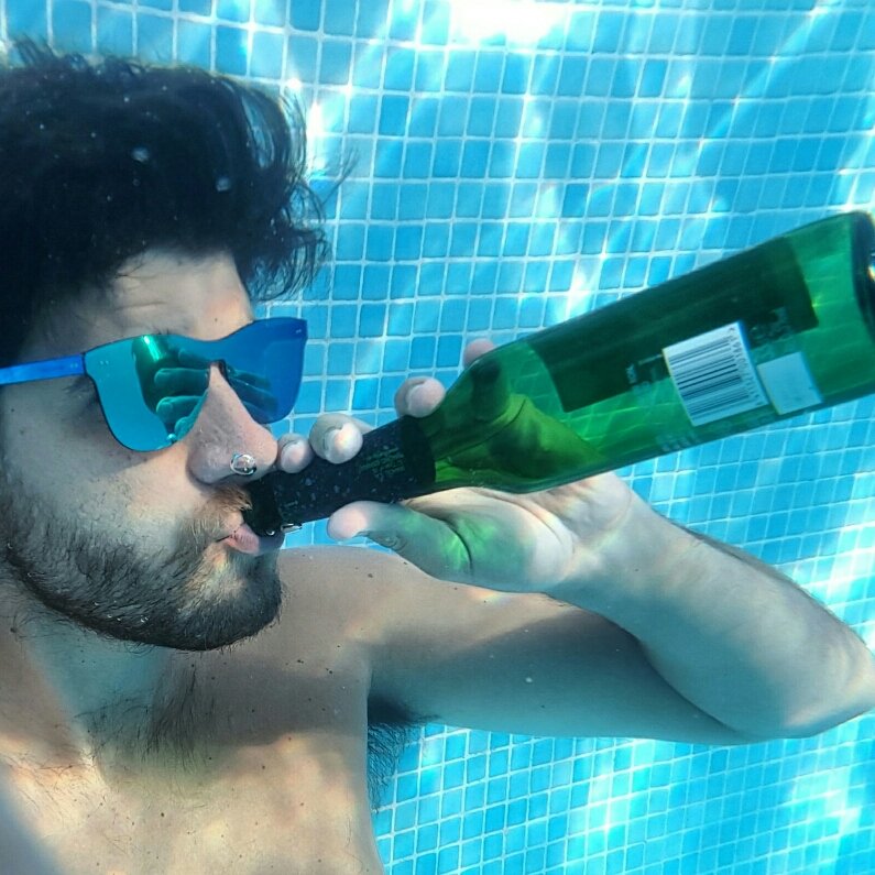 @eloutput, @elconfidencial y una de las vidas del gato de @muteados.
Dando vida a @cuadrospixel
From SF (CA), pero donde el pescaito y las cañaillas.