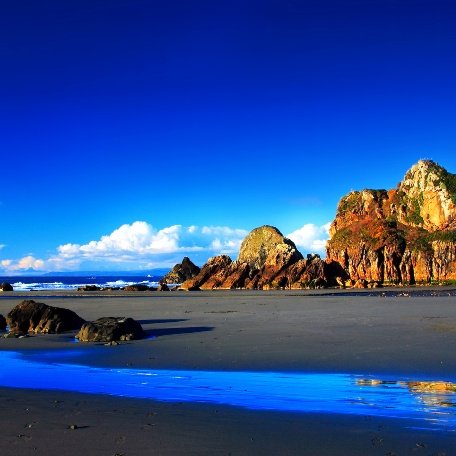 TcoozTNzTNBXzwo's profile picture. البحيره