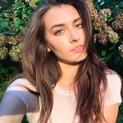 tcrnadc's profile picture. fl/rp stand for flower lover & royal princess