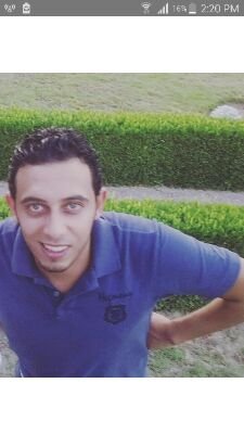 gamalyehia's profile picture. ‏دائماً تأتيك الضربة المؤلمة من الوجوه المُبتسمة.