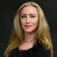 Laura Tache (@laura_t_nyc) 's Twitter Profile