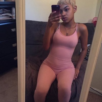 DesireeFinest_'s profile picture. 