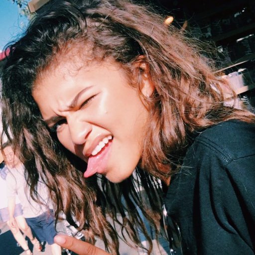 i stan a messy bitch